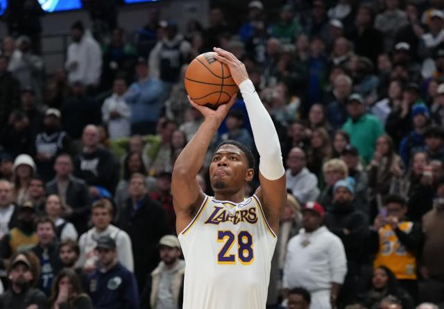 500彩票网赛事公司-湖人9胜1负定律上线！八村垒复苏关键7分救主