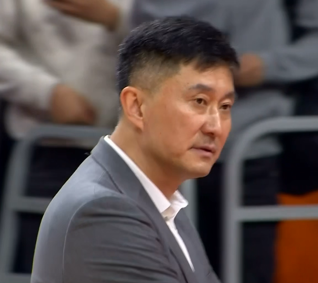 500彩票网直播运营机构-徐杰0分崔永熙2分！国内球员被辽篮63-18完爆！杜锋把广东带废了